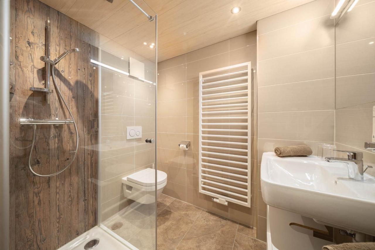 Haus Gafrina Bed & Breakfast *